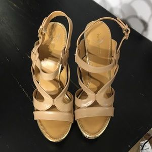 Gently used Nine West leather heels size 9M